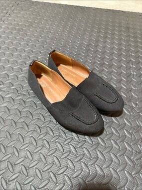 Donald J. Pliner Women’s black knit loafers distinct stitched moccasin toe 8M